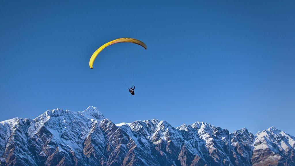 mountain-sky-mountain-range-flying-fly-freedom-67385-pxhere.com (1)